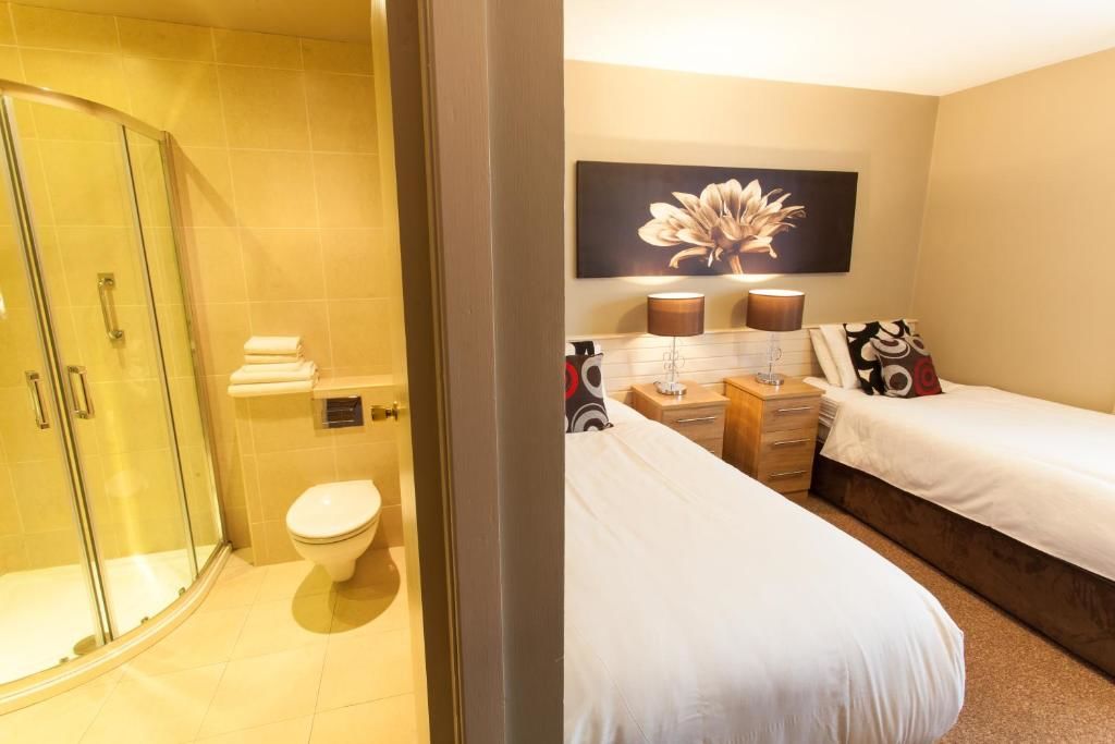 Отель Mc Kevitts Village Hotel Карлингфорд